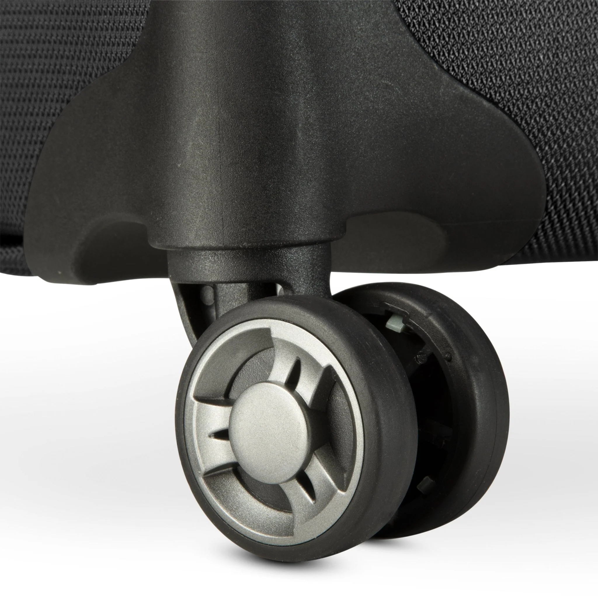 Avalon Softside Carry-On Expandable Spinner (Member Exclusive) - Image 12