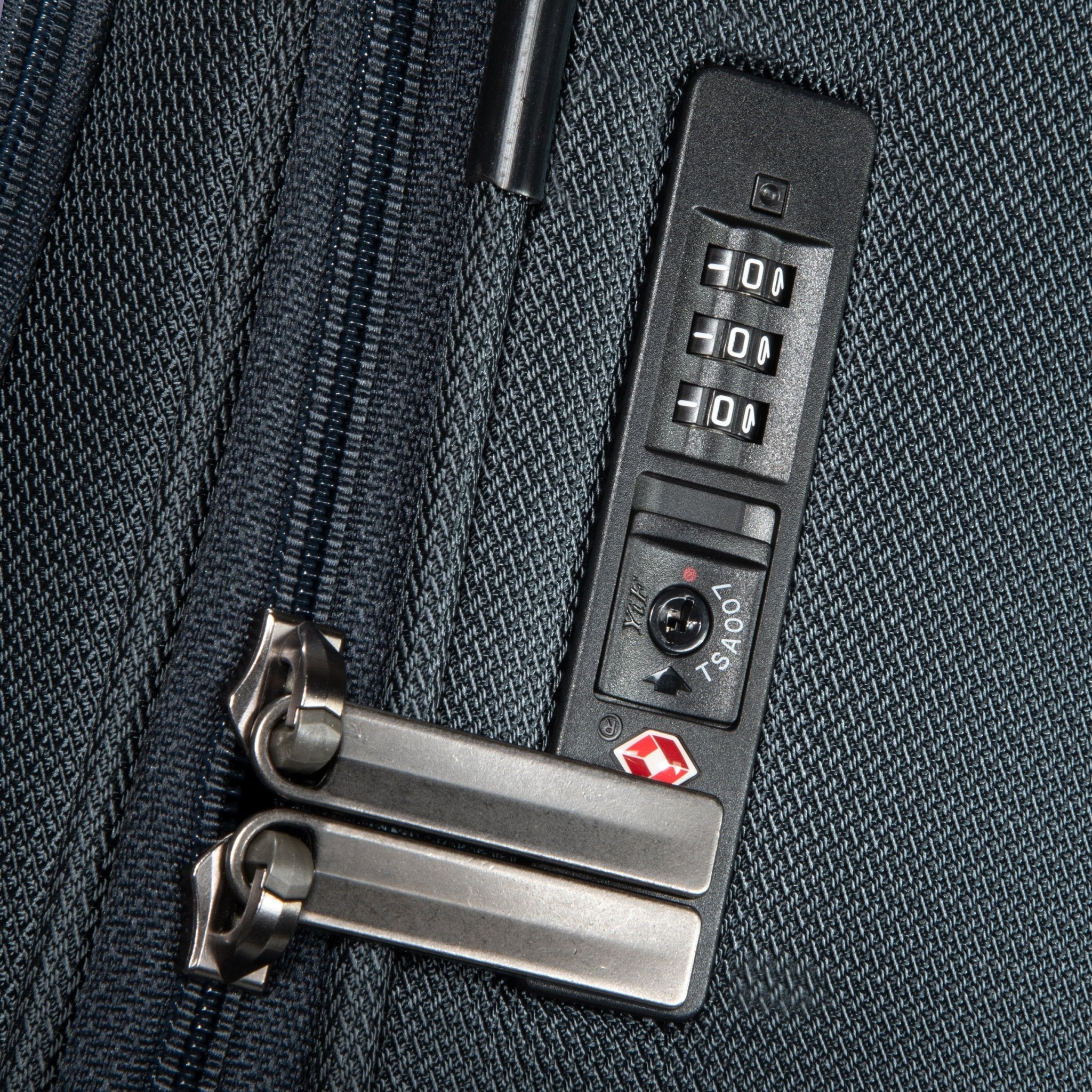 Avalon Softside Large Check-In Expandable Spinner - Image 21