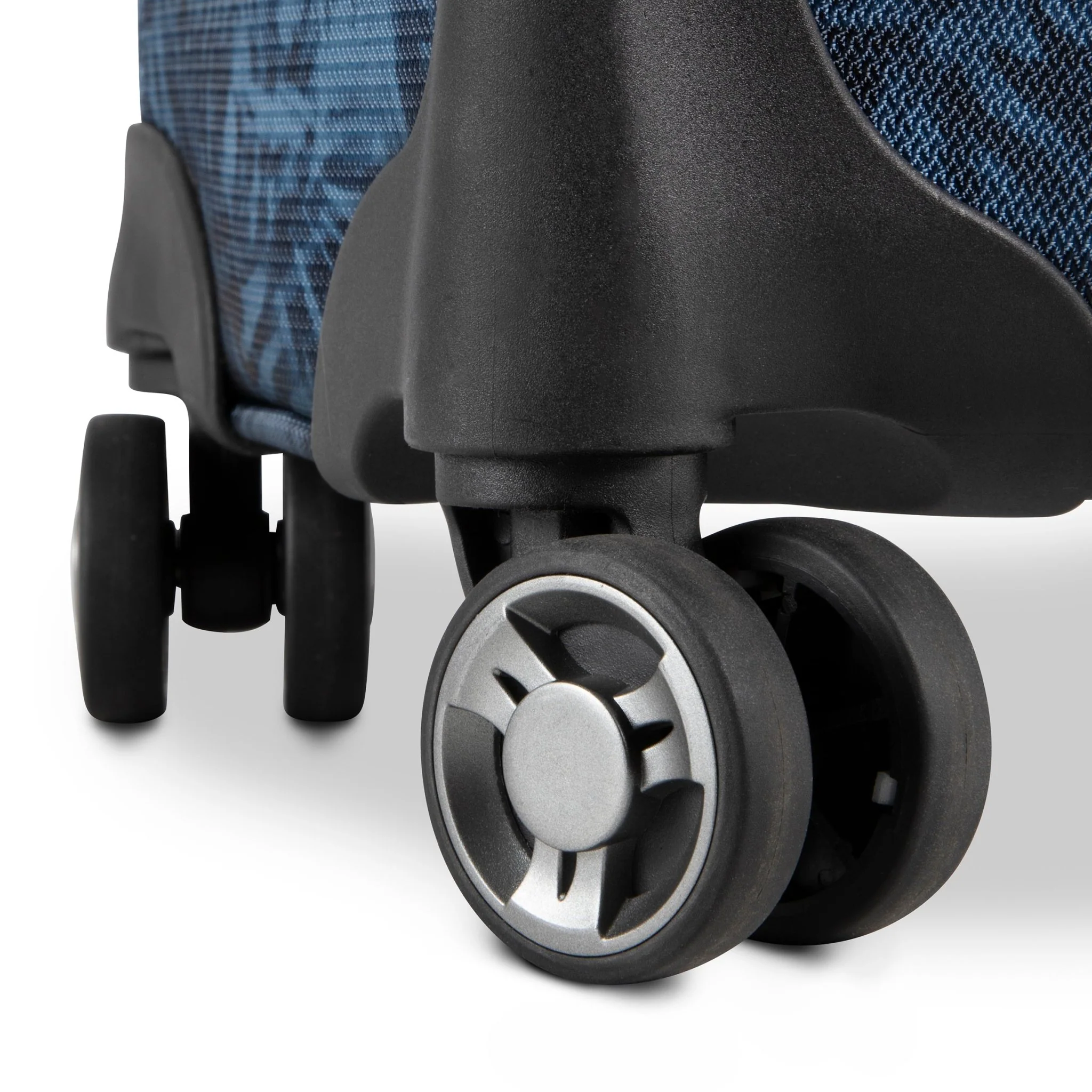 Avalon Softside Medium Check-In Expandable Spinner (Member Exclusive) - Image 31