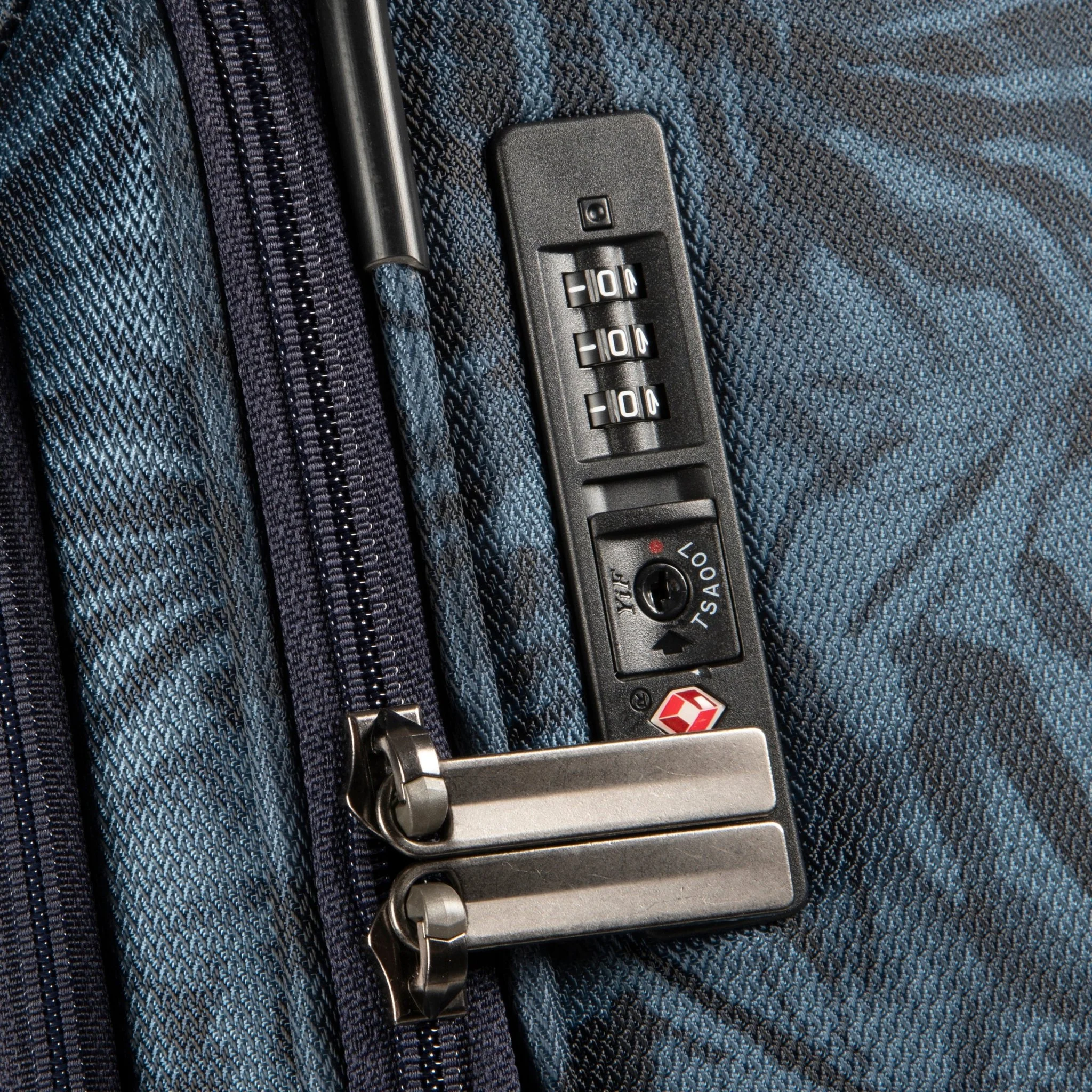 Avalon Softside Medium Check-In Expandable Spinner (Member Exclusive) - Image 34