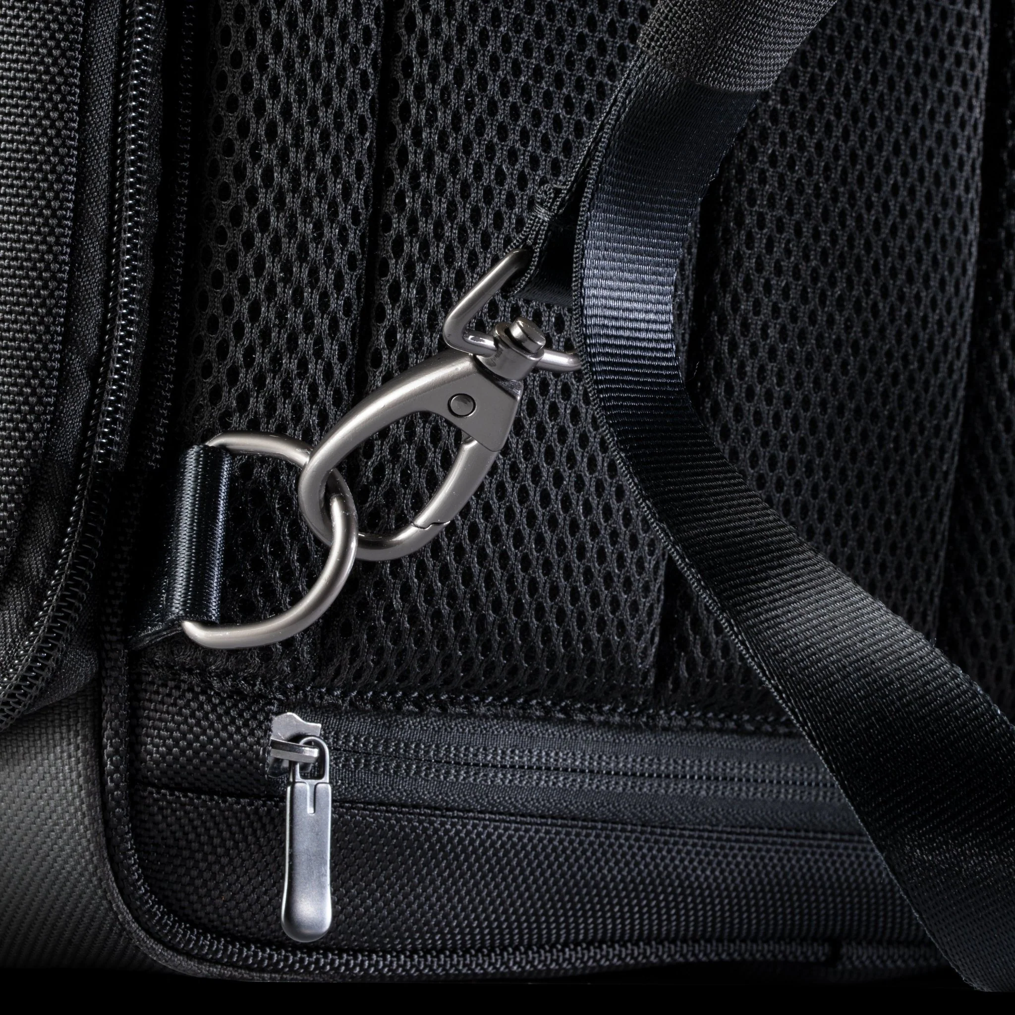 Flight Essentials Softside Deluxe Backpack, 23L (Member Exclusive) - Image 11