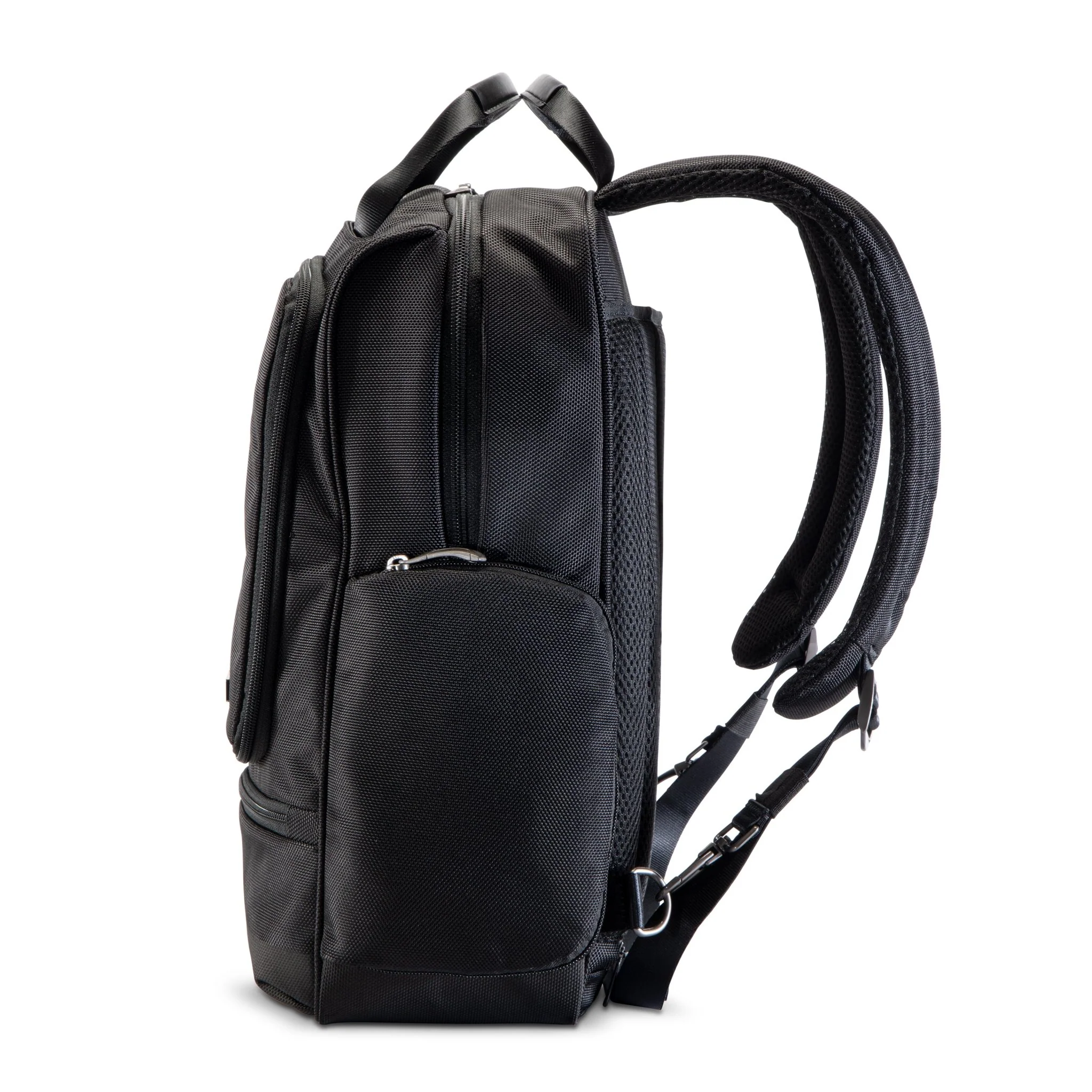 Flight Essentials Softside Deluxe Backpack, 23L (Member Exclusive) - Image 5