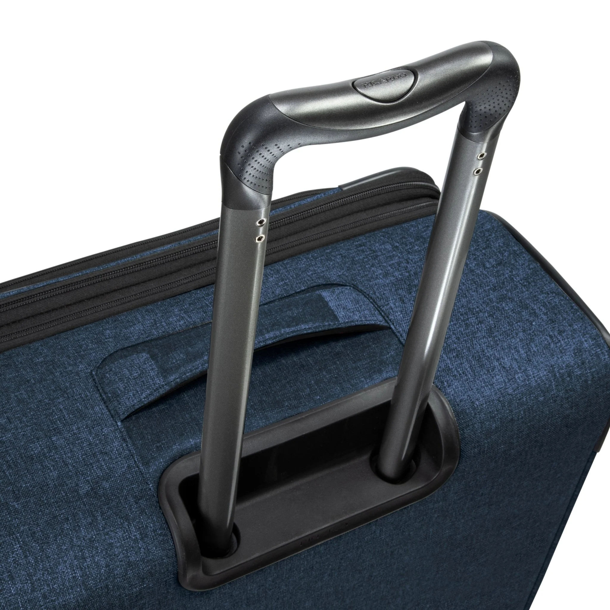 Malibu Bay 3.0 Softside Medium Check-In Expandable Spinner - Image 9