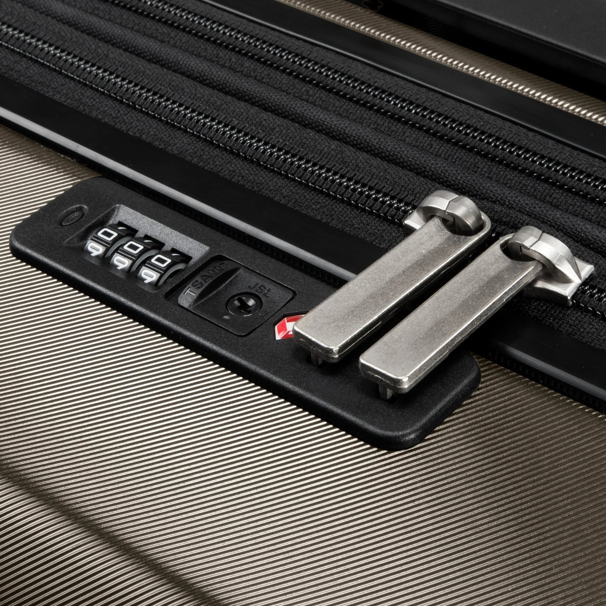 Melrose Hardside Medium Check-In Expandable Spinner - Image 19