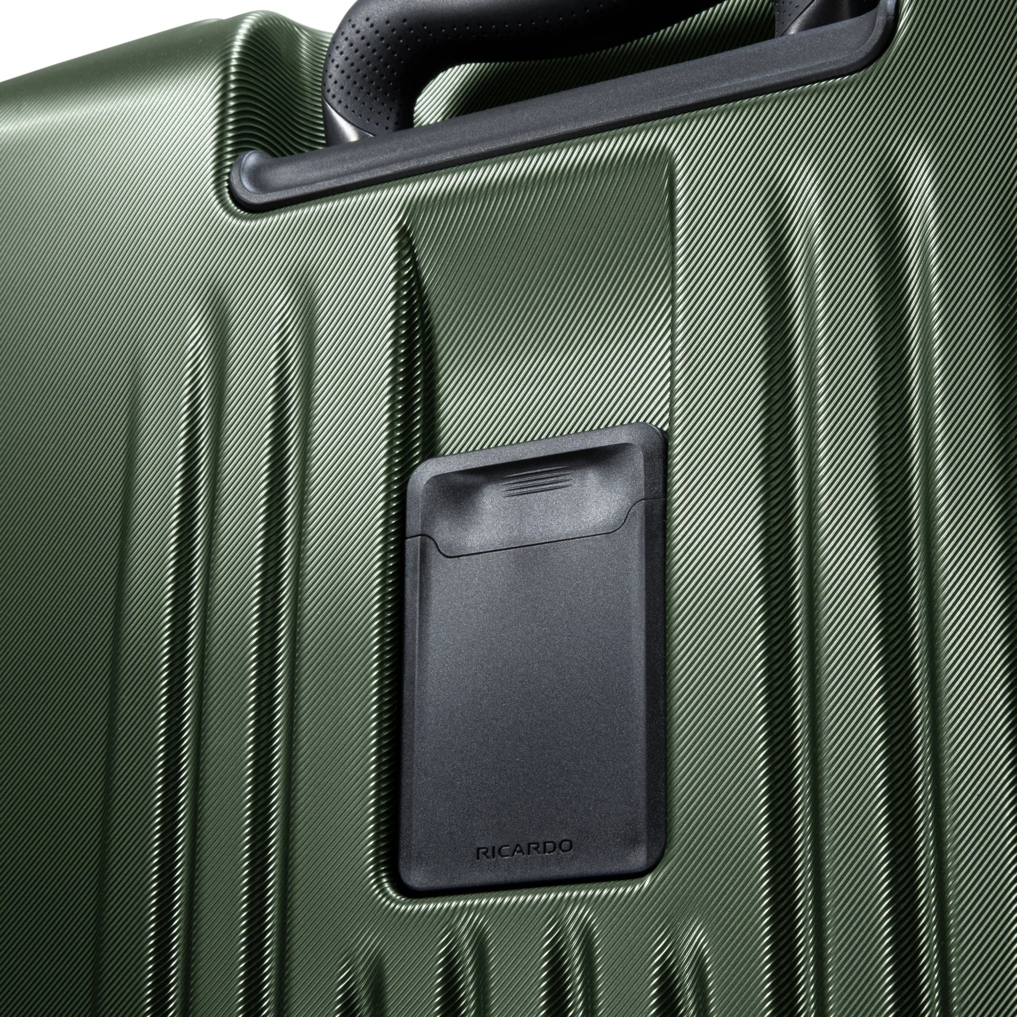 Montecito 2.0 Hardside Medium Check-in Expandable Spinner - Image 13