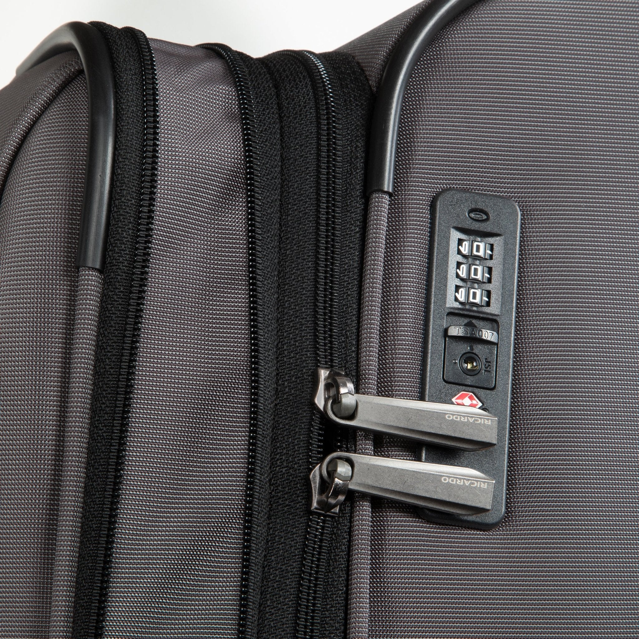 Montecito 3.0 Softside Medium Check-In Expandable Spinner - Image 20
