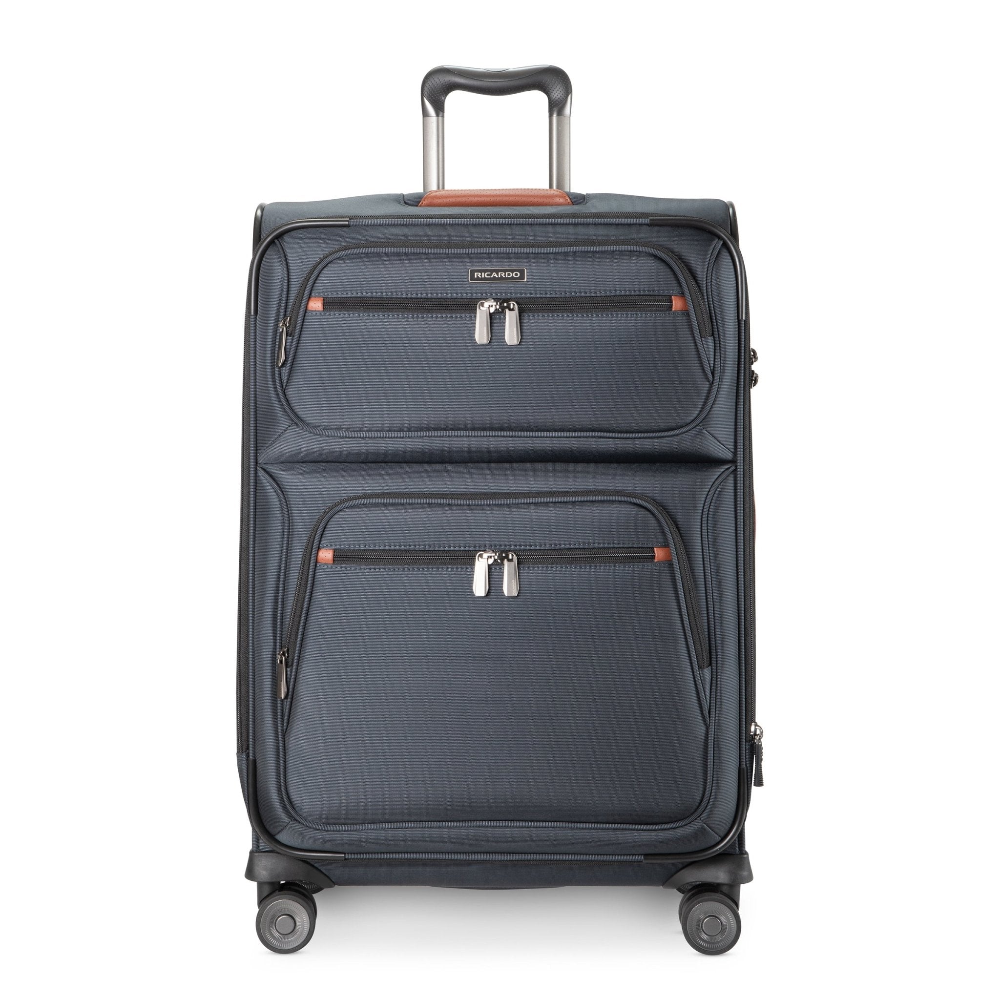 Montecito 3.0 Softside Medium Check-In Expandable Spinner - Image 3